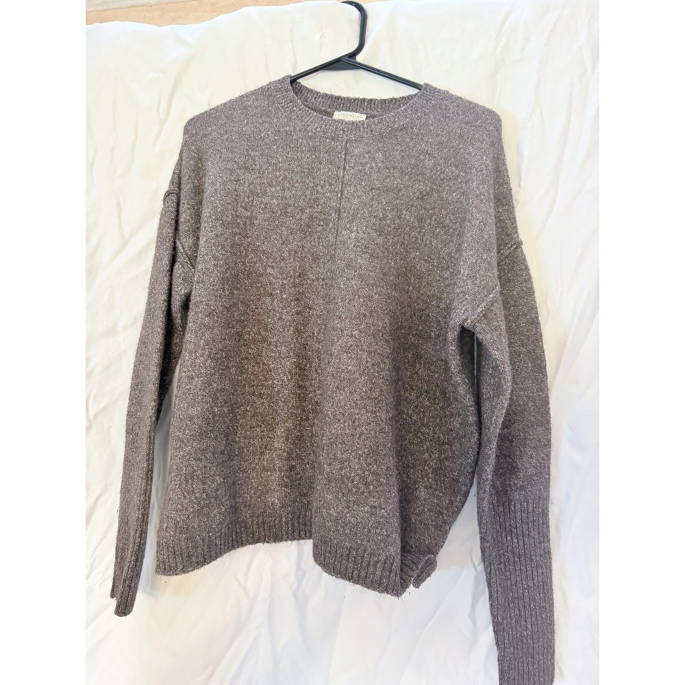 Legandary Outfitters Women's Brown Sweater Medium Crewneck soft cozy